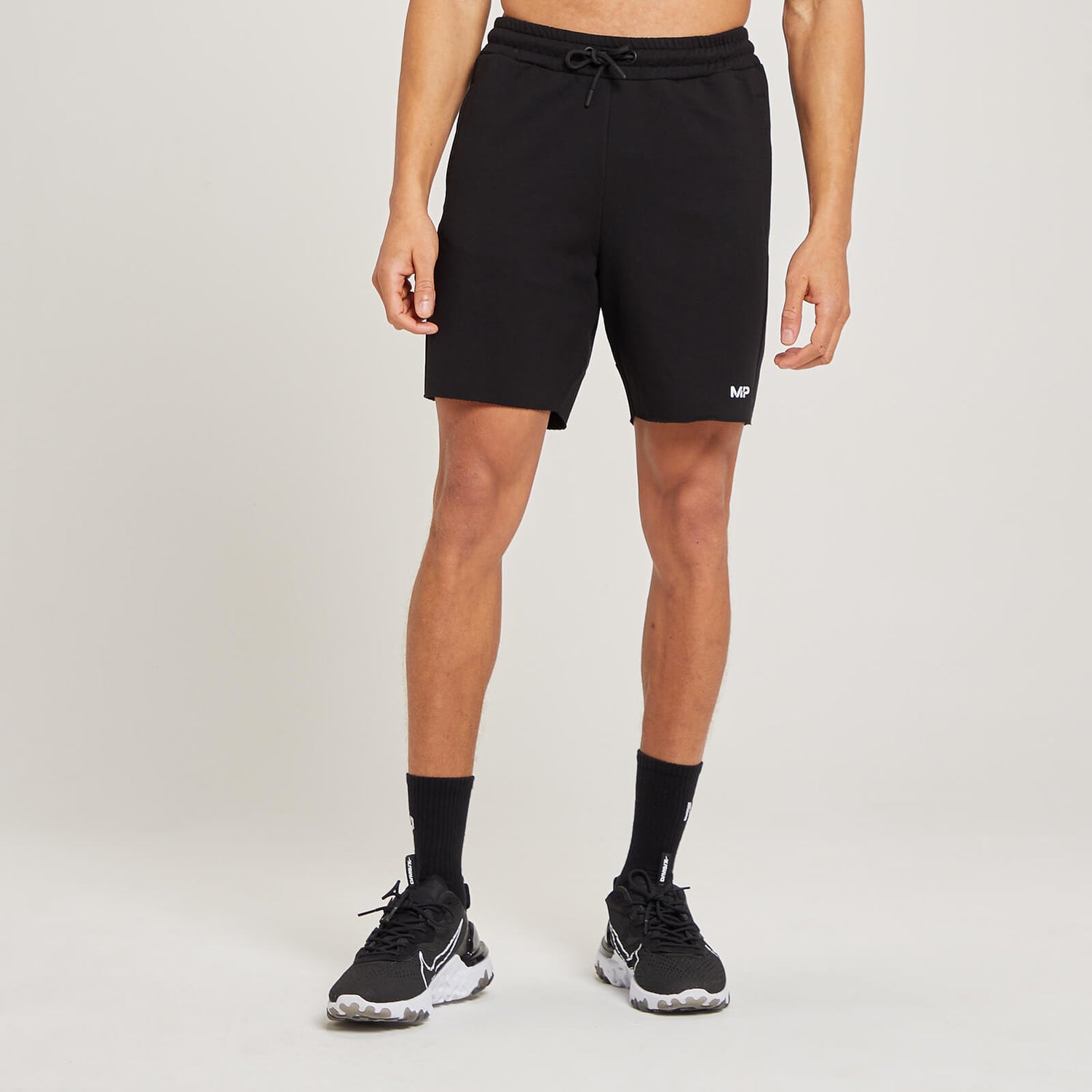 Form挺拔系列男士运动短裤 - 黑色 - XS