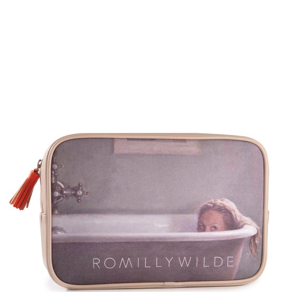 Romilly Wilde The Alexa Washbag