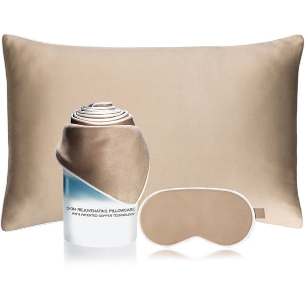 Iluminage 枕套和眼罩套装（售价 75 英镑）